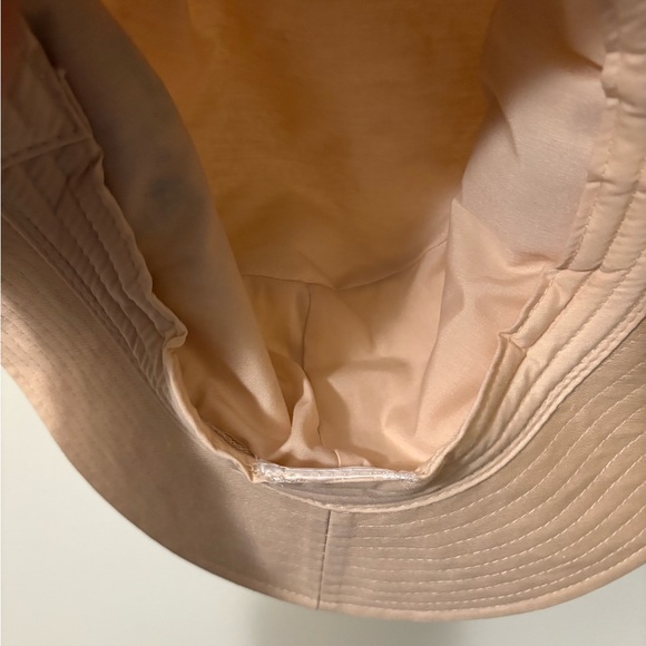 Disney Parks Authentic Animal Kingdom Bucket hat WDD 2025 - Picture 5 of 5